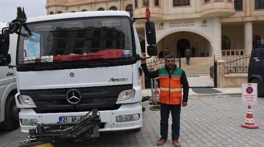 Nusaybin Belediyesi 2 Yeni Temizlik Aracı Aldı