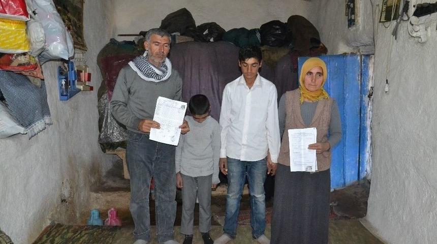 Tek Odalı Evde 5 &Ccedil;ocuğu İle Yaşıyorlar