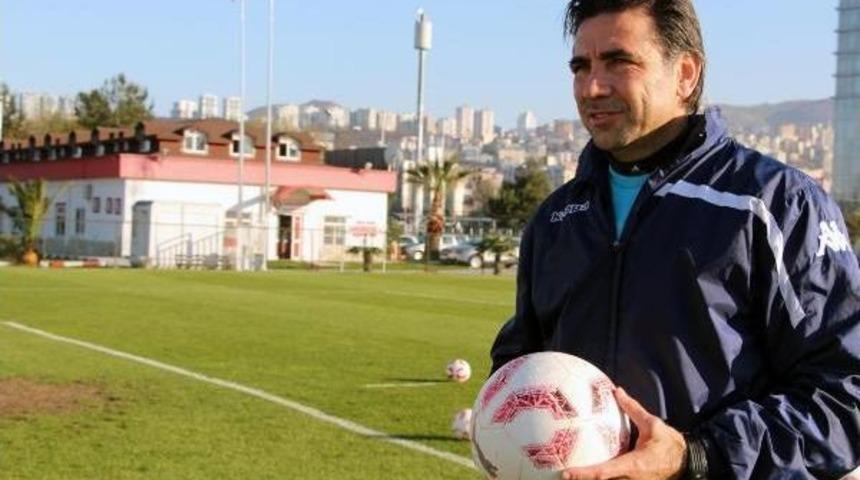 Samsunspor Teknik Direkt&ouml;r&uuml; &Ouml;zk&ouml;yl&uuml;: Kazanmak Istiyoruz