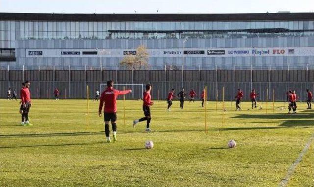 Samsunspor Teknik Direktörü Özköylü: Kazanmak Istiyoruz