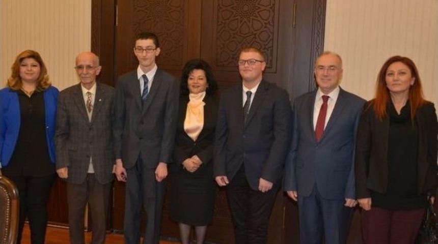 3 Aralık D&uuml;nya Engelliler G&uuml;n&uuml;