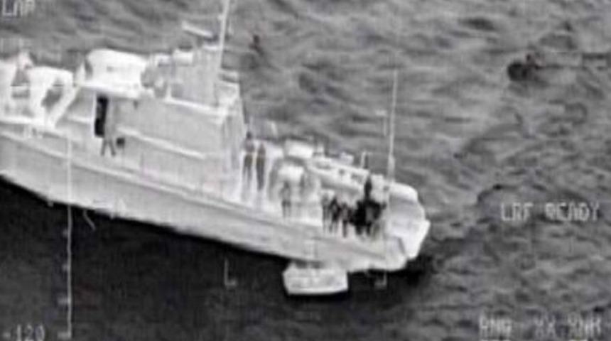 Denizde S&uuml;r&uuml;klenen Deniz Bisikleti Ve Yattakileri Sahil G&uuml;venlik Kurtardı