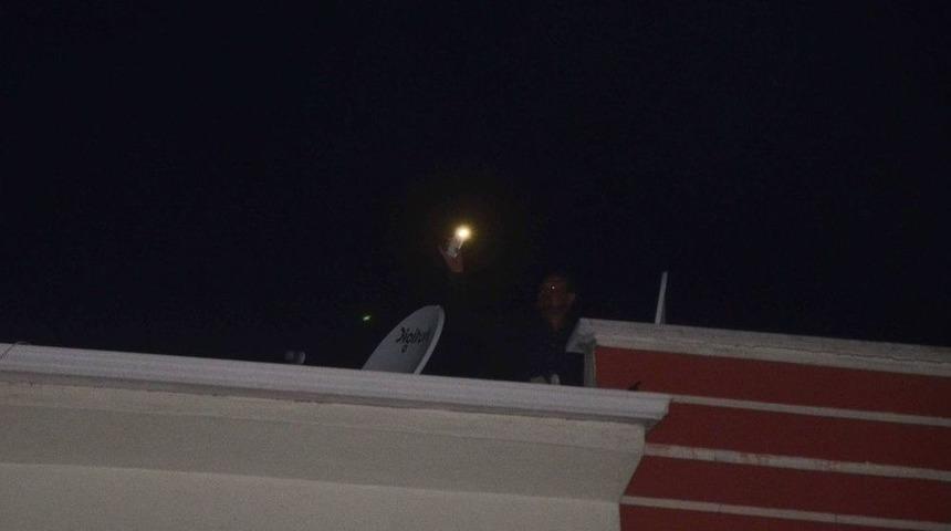 Polis Tacizci Şahsı Saklandığı &Ccedil;atıda Yakaladı