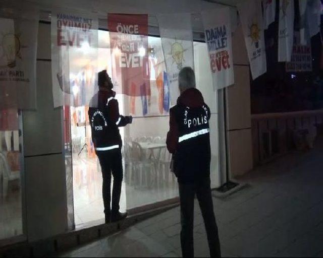 Esenyurt'ta Iki Grup Arasında Çatışma: 3 Yaralı