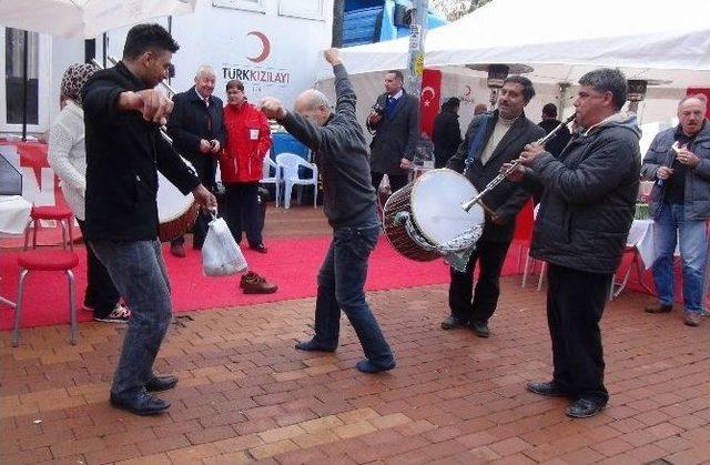 Kış Nedeniyle Düşen Kan Bağışına Davullu Klarnetli Destek