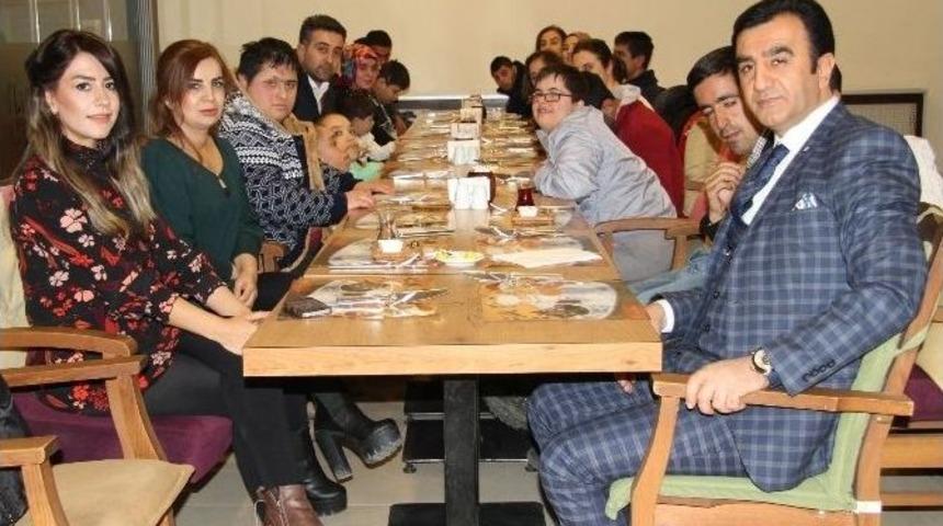 3 Aralık D&uuml;nya Engelliler G&uuml;n&uuml;