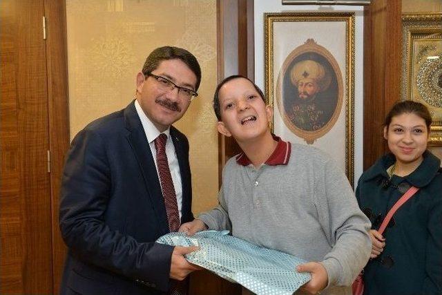 Manisa Protokolünden Engelliler Günü Mesajı 1