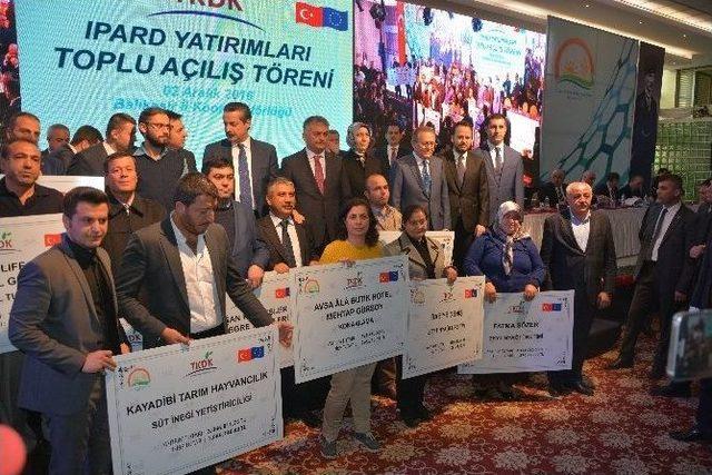 Bakan &Ccedil;elik, Gen&ccedil; &Ccedil;ift&ccedil;ilere Hibe Dağıttı 2