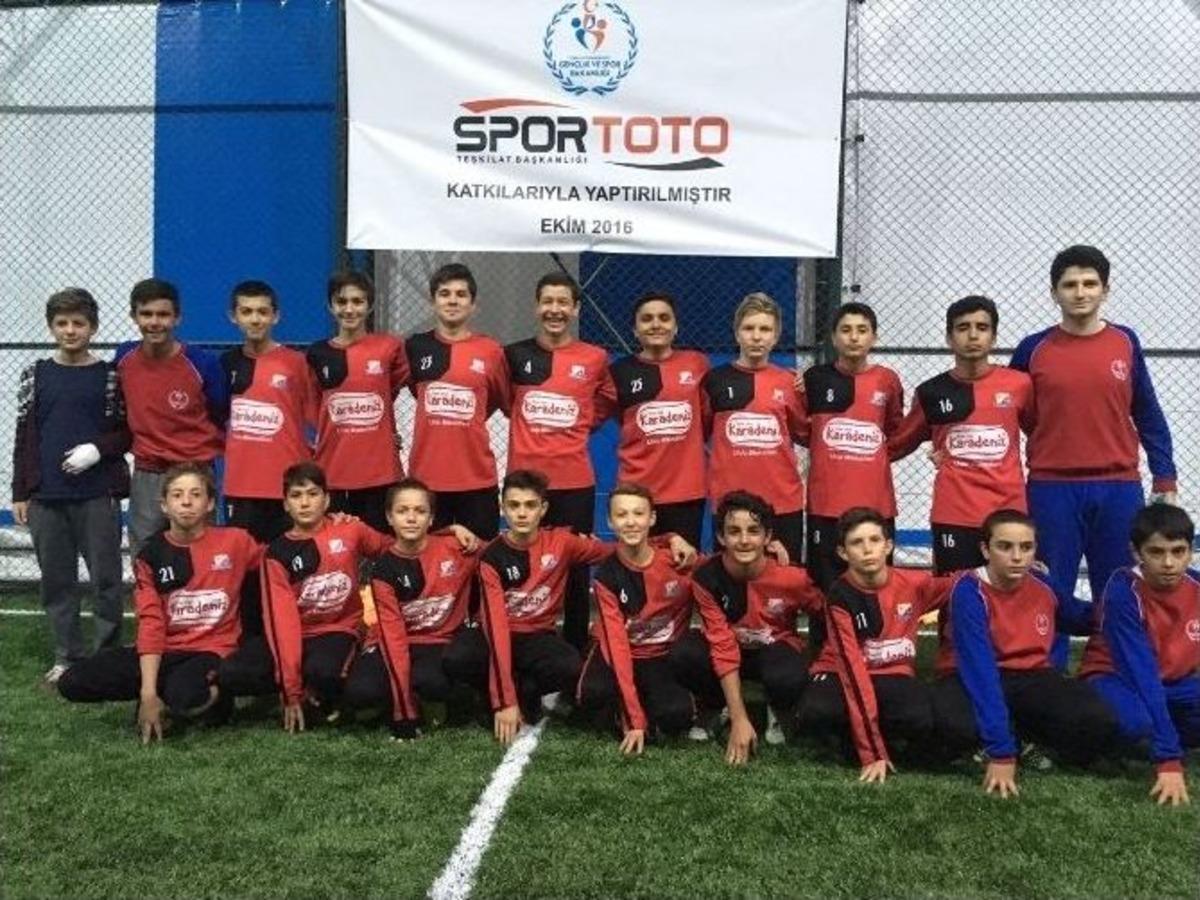S&ouml;ğ&uuml;tspor Hem A Takımı Hem De U-15 Takımı Bu Hafta Liderlerle Oynayacak