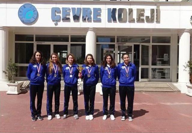 Türkiye'yi Dünya Yüzme Şampiyonası'nda Çevre Koleji Temsil Edecek
