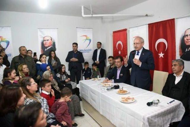 Kılıçdaroğlu Toplantıya Katıldı, Site Sakinlerinin Sorularını Yanıtladı