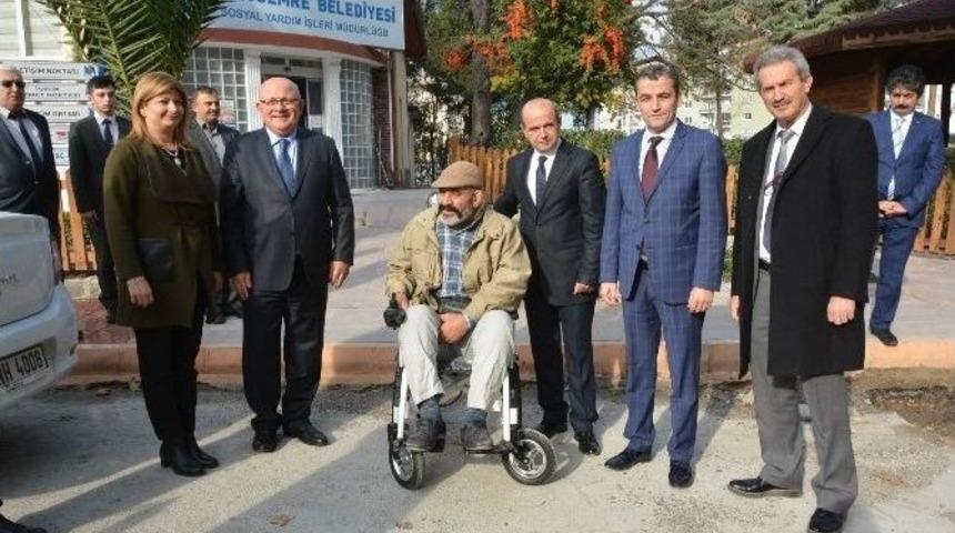 Yunusemre Belediyesi Engellilerin Yanında