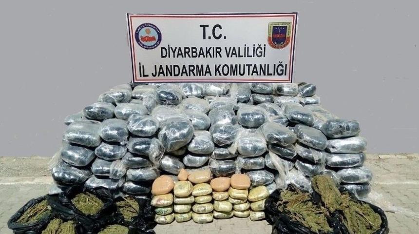 Diyarbakır&rsquo;da Bombalı Saldırıda Kullanılacak 1 Ara&ccedil; Ele Ge&ccedil;irildi