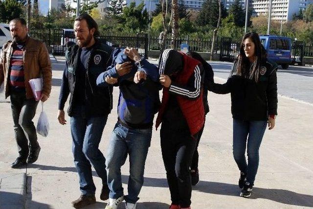 Antalya&rsquo;da Uyuşturucu Operasyonu: 3 G&ouml;zaltı 1