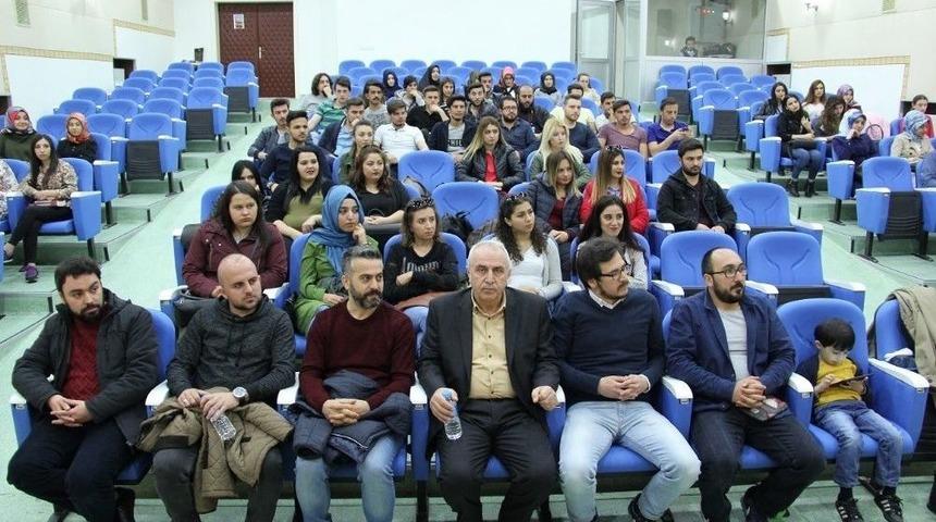 "başrol Sensin: Hayata Sinemadan Bakmak” Söyleşisi