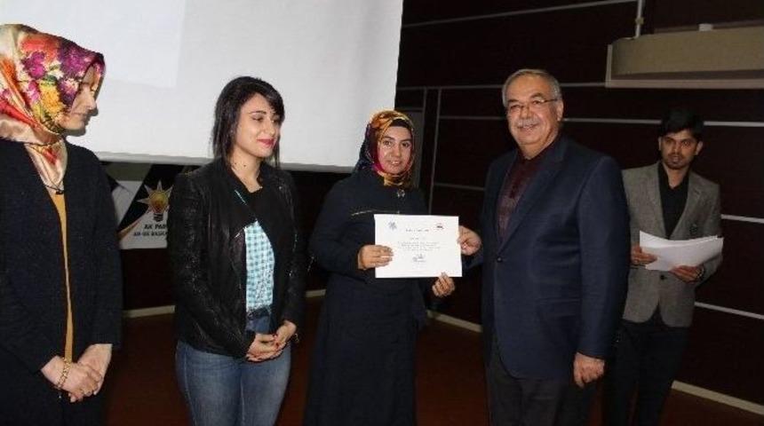 Ak Partili Kadınlar Proje D&ouml;ng&uuml;s&uuml; Eğitimi Aldı