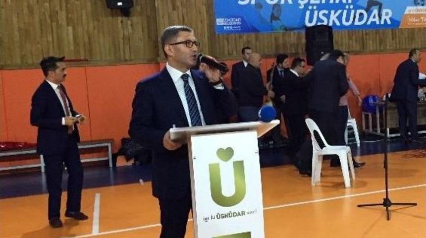 &Uuml;sk&uuml;dar&rsquo;da&nbsp;&uuml;nl&uuml; Futbolcularla Down Sendromlu Gen&ccedil;ler Futbol Ma&ccedil;ı Yaptı