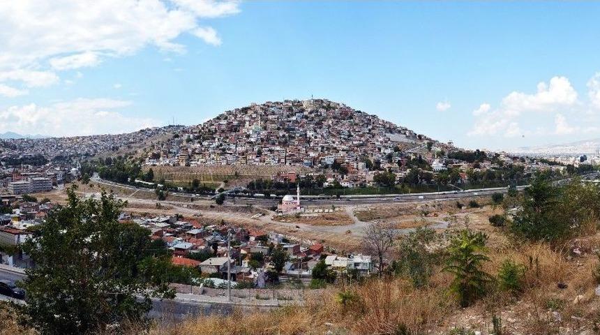İzmir&rsquo;deki Ballıkuyu Mahallesinde Yerinde D&ouml;n&uuml;ş&uuml;m Atağı