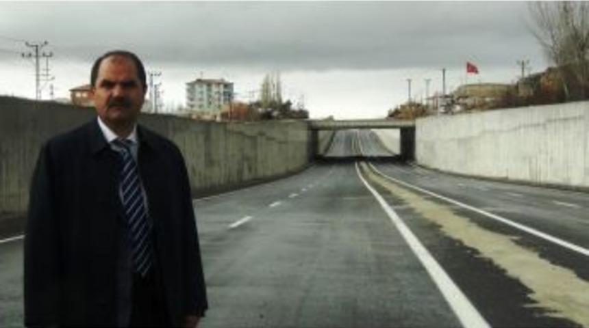 Erciş K&ouml;pr&uuml;l&uuml; Kavşağı Yapımında Sona Gelindi