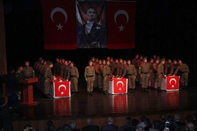 Bartın&rsquo;da 365&rsquo;inci Kısa D&ouml;nem Jandarma Erler T&ouml;renle Yemin Etti 1