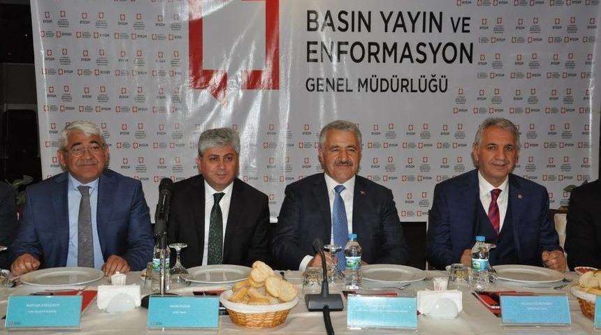 Bakan Arslan, Yerel Medya Buluşması’na Katıldı