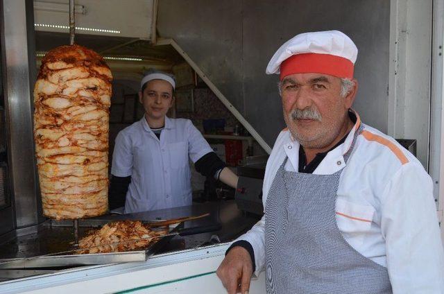 Hastane Taşınınca Esnaf Zor Durumda Kaldı