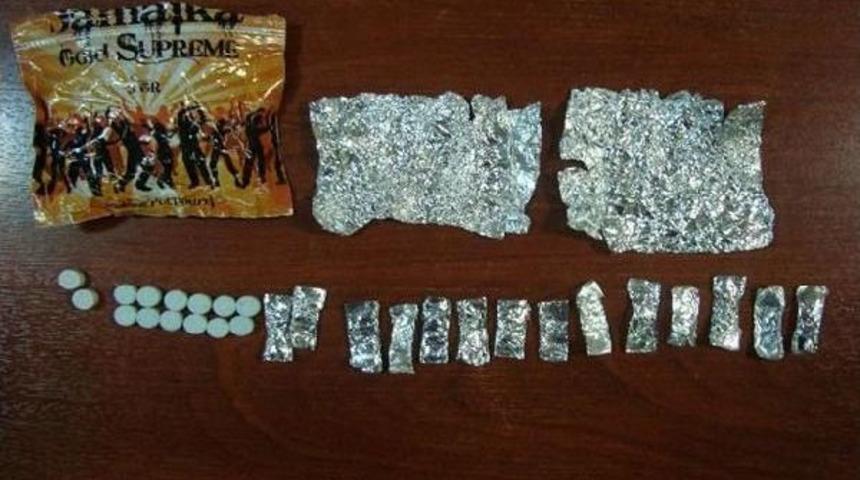 Bitki &Ccedil;aylarına B&ouml;cek Ilacı Sıkıp 'bonzai' Diye Satmışlar