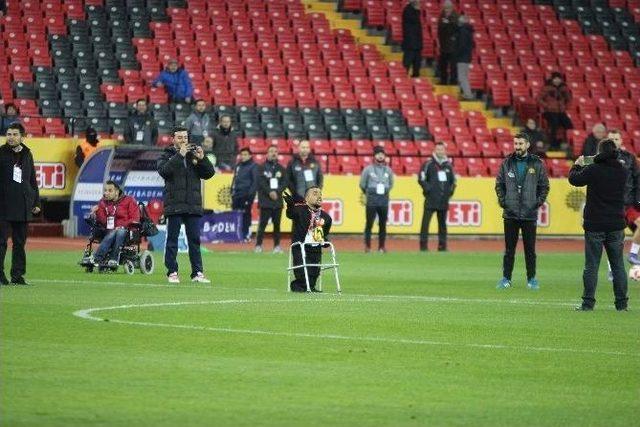 Eskişehirspor Sevgisi Engel Tanımadı