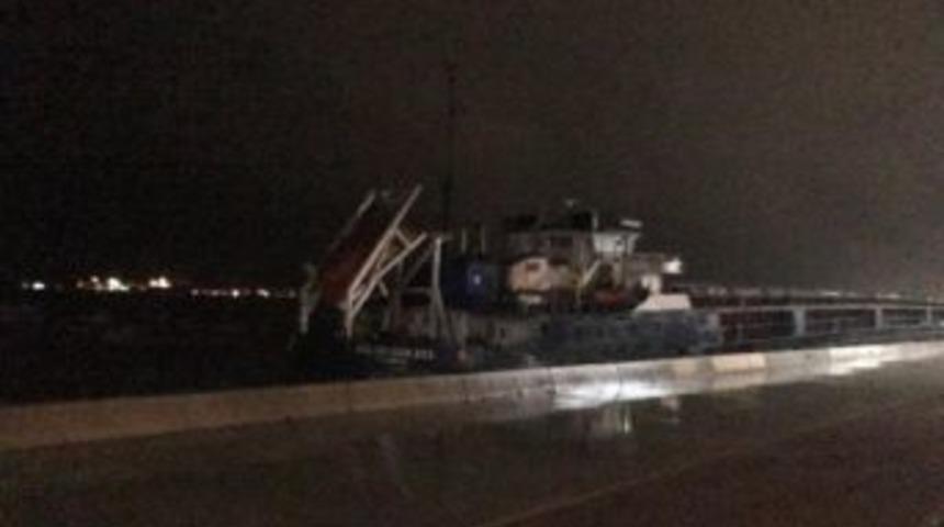 Kartal'da Biri Rus 2 Gemi Karaya Oturdu (2)