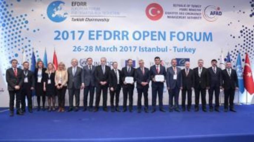 İbb&rsquo;nin &lsquo;afetler Karşısında Sosyal Hasar G&ouml;rebilirlik Analizi&rsquo; Projesine &Ouml;d&uuml;l