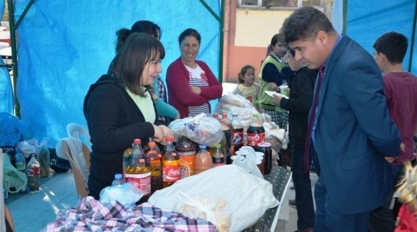 Kermesin Geliriyle Okul Boyatılacak