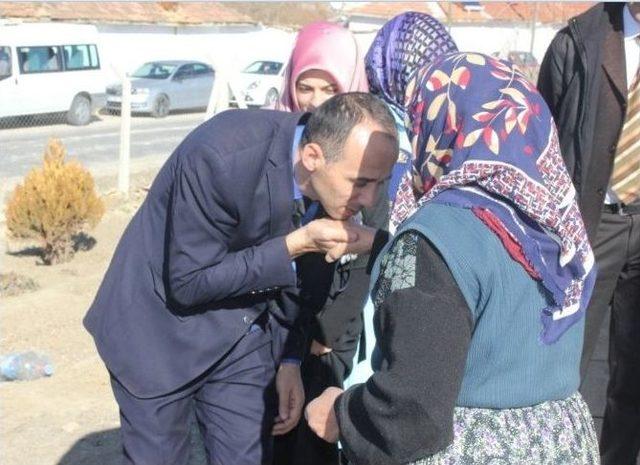 İmam Hatip Öğrencileri Yardım İçin Seferber Oldu