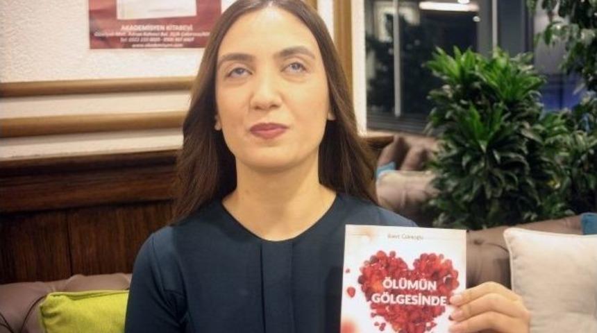 Adana&rsquo;da G&ouml;rme Engelli &Ouml;ğretmen Roman Yazdı