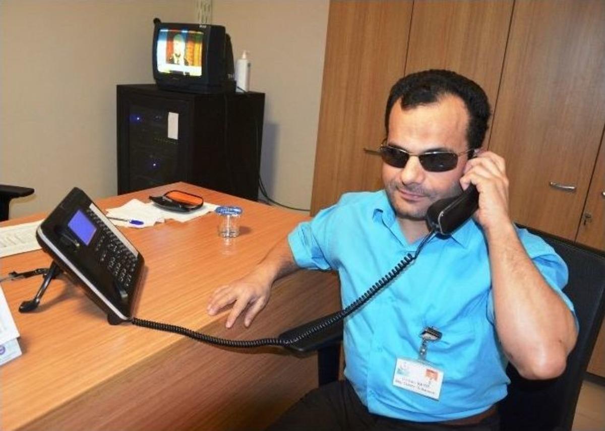 G&ouml;rme Engelli Santral G&ouml;revlisi Yaklaşık 2 Bin Numarayı Ezbere Biliyor