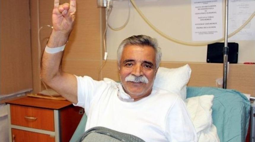 Ozan Arif: "beni T&uuml;rk Hekimlerine Emanet Edin"