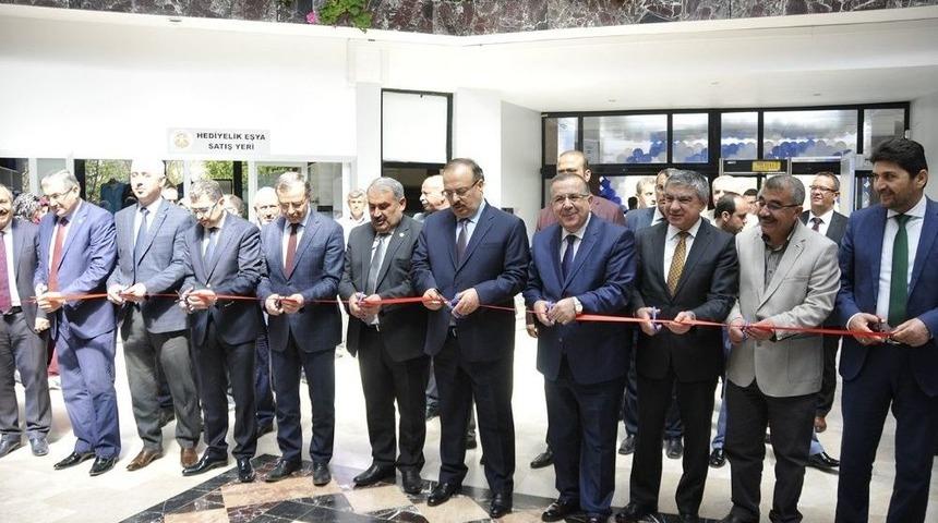 Sel&ccedil;uk&rsquo;ta 4. İnsan Kaynakları Ve İstihdam Fuarı A&ccedil;ıldı