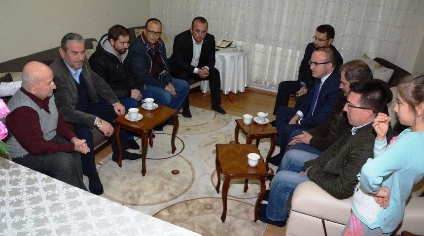 Ak Partili Turan&rsquo;dan Taziye Ziyaretleri