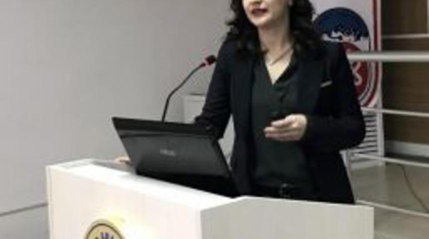 Do&ccedil;. Dr. Karaca: Tiroid Hastalıkları Yaşla Beraber Artıyor