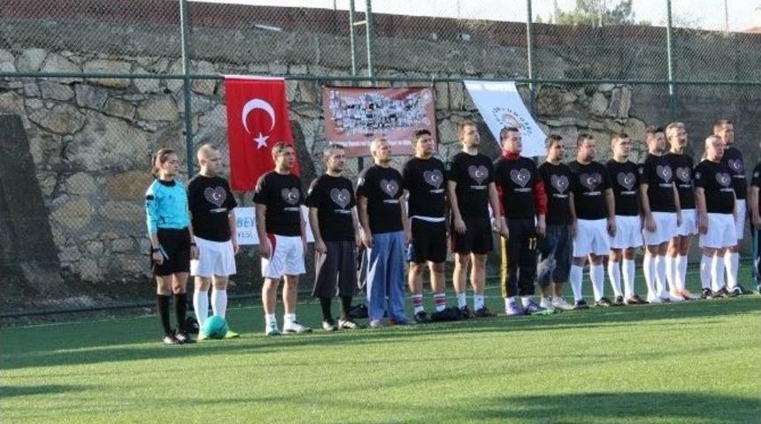 Umurbey&rsquo;de Demokrasi Kupası Turnuvası D&uuml;zenlendi