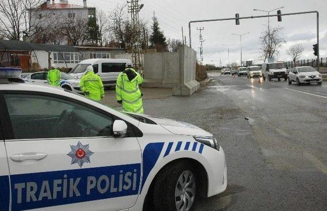 Van&rsquo;da &rsquo;kış Lastiği&rsquo; Uygulaması 1