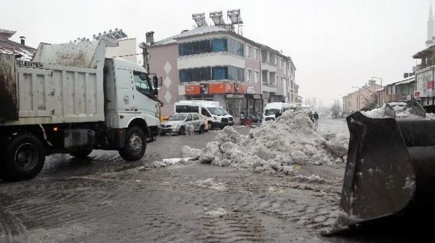 Varto Belediyesinin Kar Mesaisi Başladı