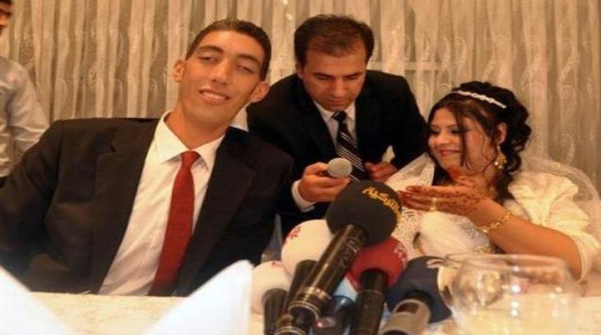 Sultan K&ouml;sen, eşiyle ilgili &ccedil;ıkan dedikodulara ateş p&uuml;sk&uuml;rd&uuml;