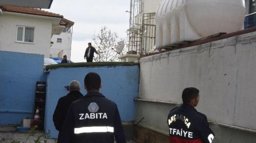 Ak&ccedil;akoca&rsquo;da Yangın Merdivenleri Denetleniyor