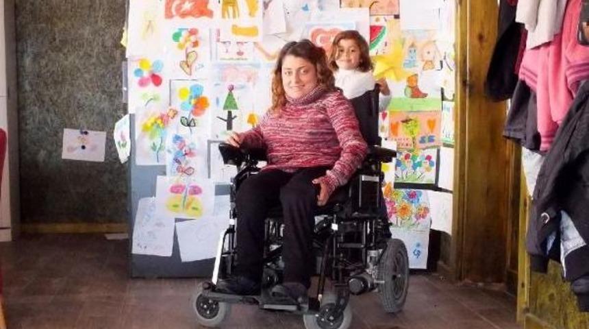 Engelini &Ccedil;ocuklarla Aştı