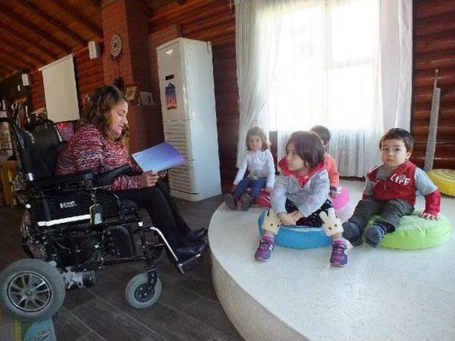 Engelini Çocuklarla Aştı 1