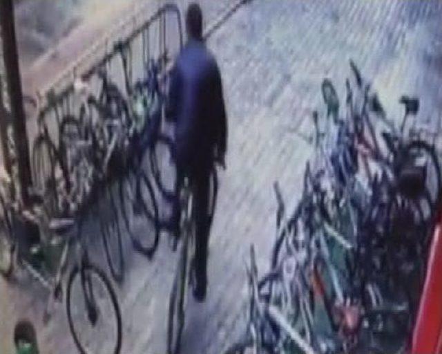 Bisiklet Hırsızı Güvenlik Kamerasında
