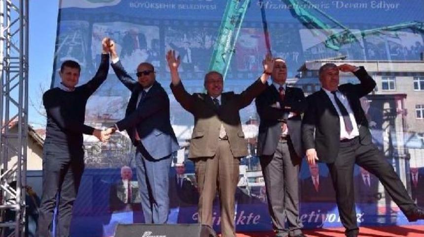 Tekirdağ Chp&rsquo;Li Milletvekili Ve Belediye Başkanları Sahnede &lsquo;Ayır&rsquo; Yazdı