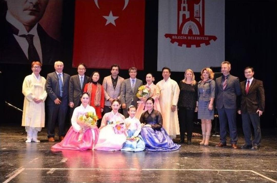 Bilecik&rsquo;te Kore Geleneksel M&uuml;zik Konseri