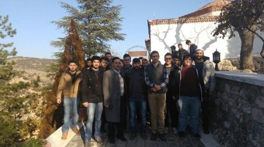 Bilecik Mostar Gen&ccedil;lik G&ouml;n&uuml;ll&uuml;leri Eskişehir&rsquo;den Gelen &Ouml;ğrencilere Bilecik&rsquo;i Tanıttı
