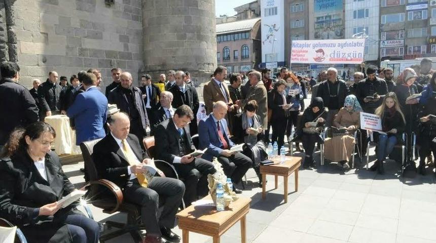 Kitap Okuma Kampanyasına Yoğun İlgi